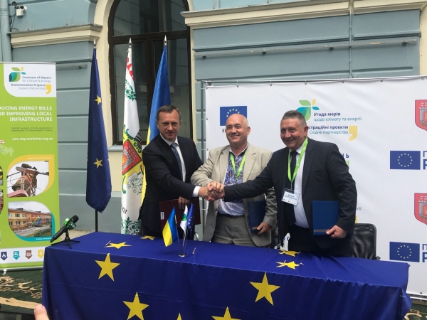 Мер Ужгорода на відкритті Європейського тижня сталої енергії в Україні підписав Угоду мерів